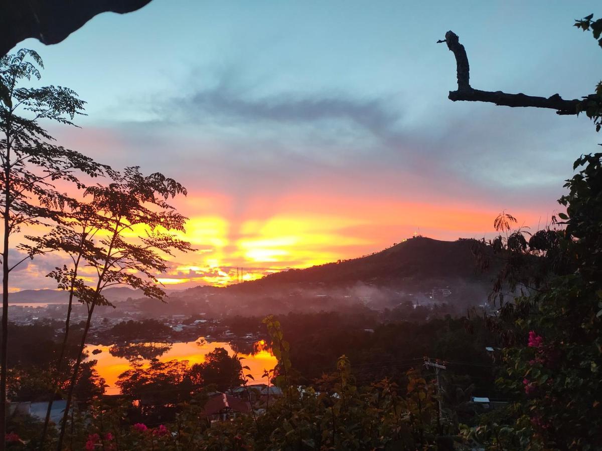 Purple Homestay Hillside Coron Zewnętrze zdjęcie